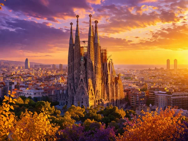 შემოდგომა ბარსელონაში: გაატარე ოქტომბრის დღეები ესპანეთში (თბილისიდან)